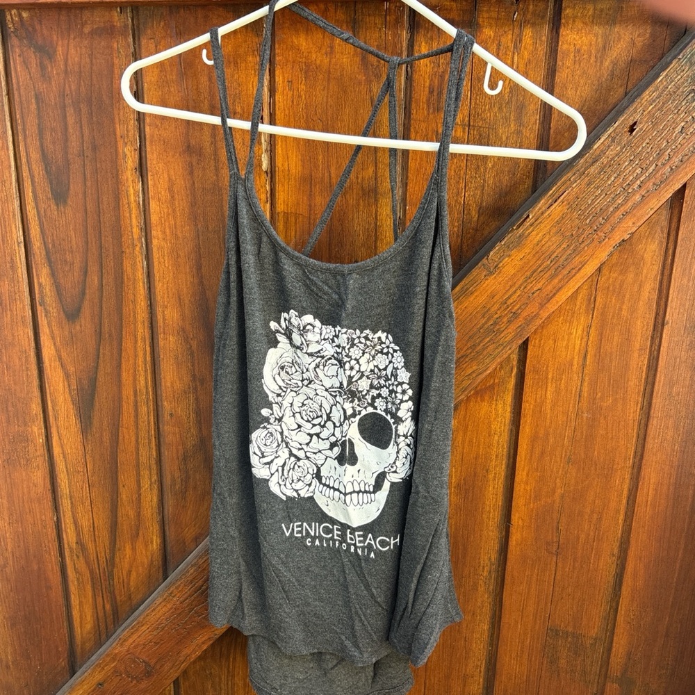 Venice Beach Dark Gray Skull Graphic Tank Top
